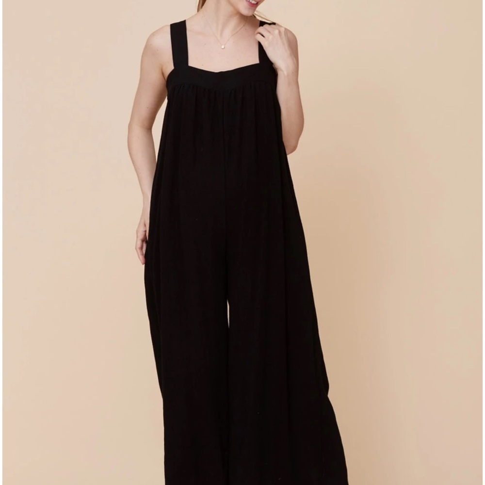 Nothing fits but musthave linen jumpsuit NWT